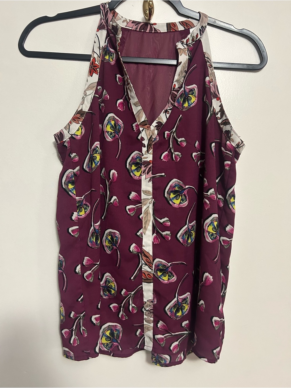 Women’s C&E Sleeveless blouse